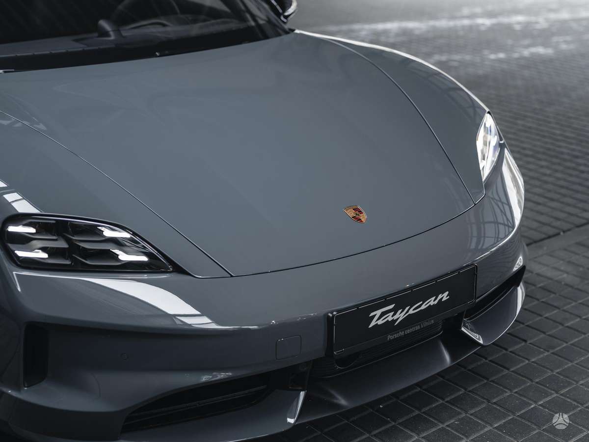 Porsche Taycan, Универсал