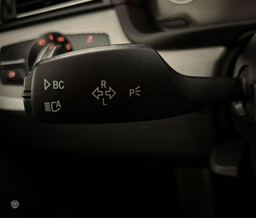 BMW 520, 2.0 l., sedanas