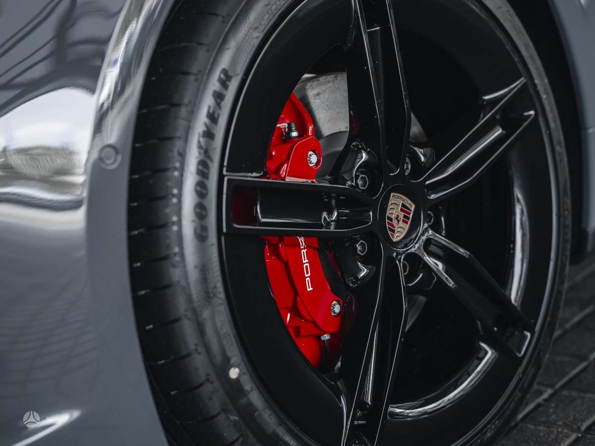 Porsche Taycan, Универсал