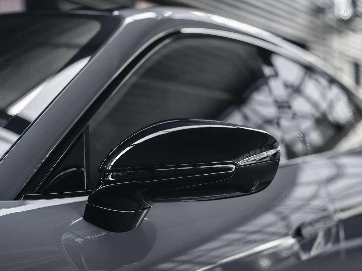 Porsche Taycan, Универсал