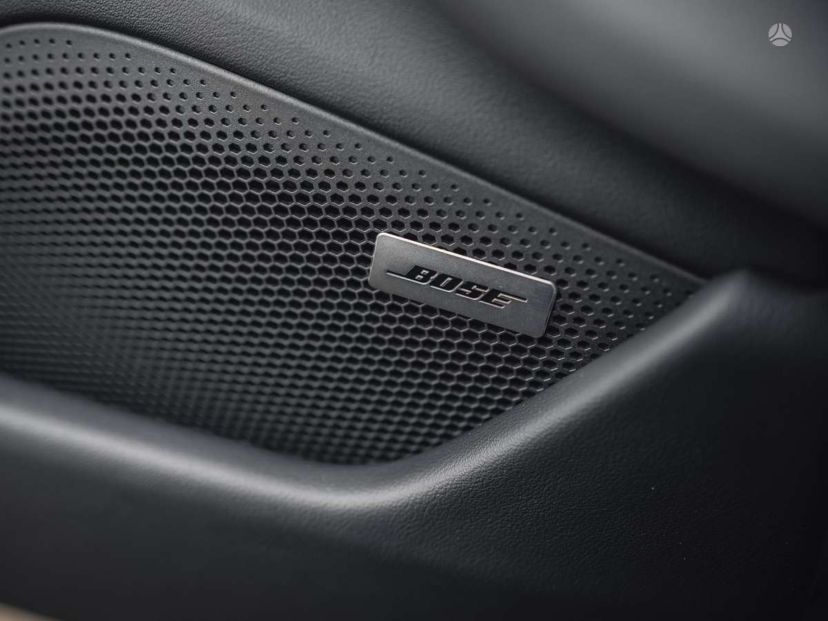 Porsche Taycan, universalas