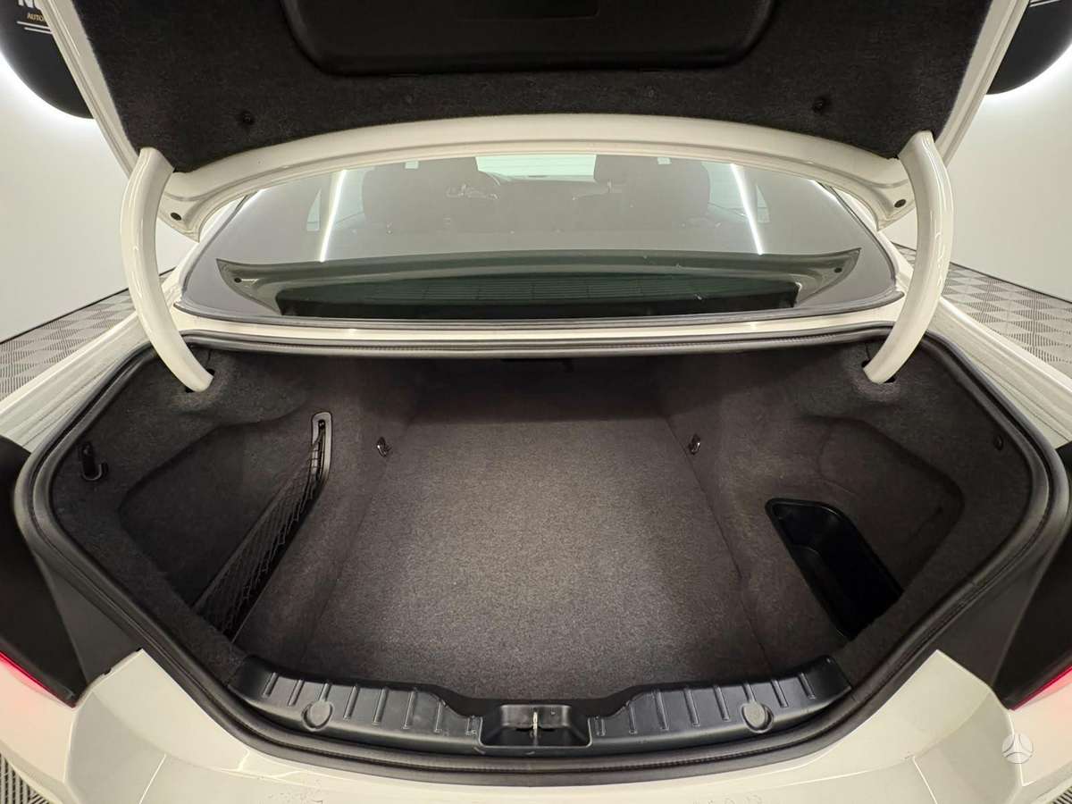 BMW 520, 2.0 l., sedanas