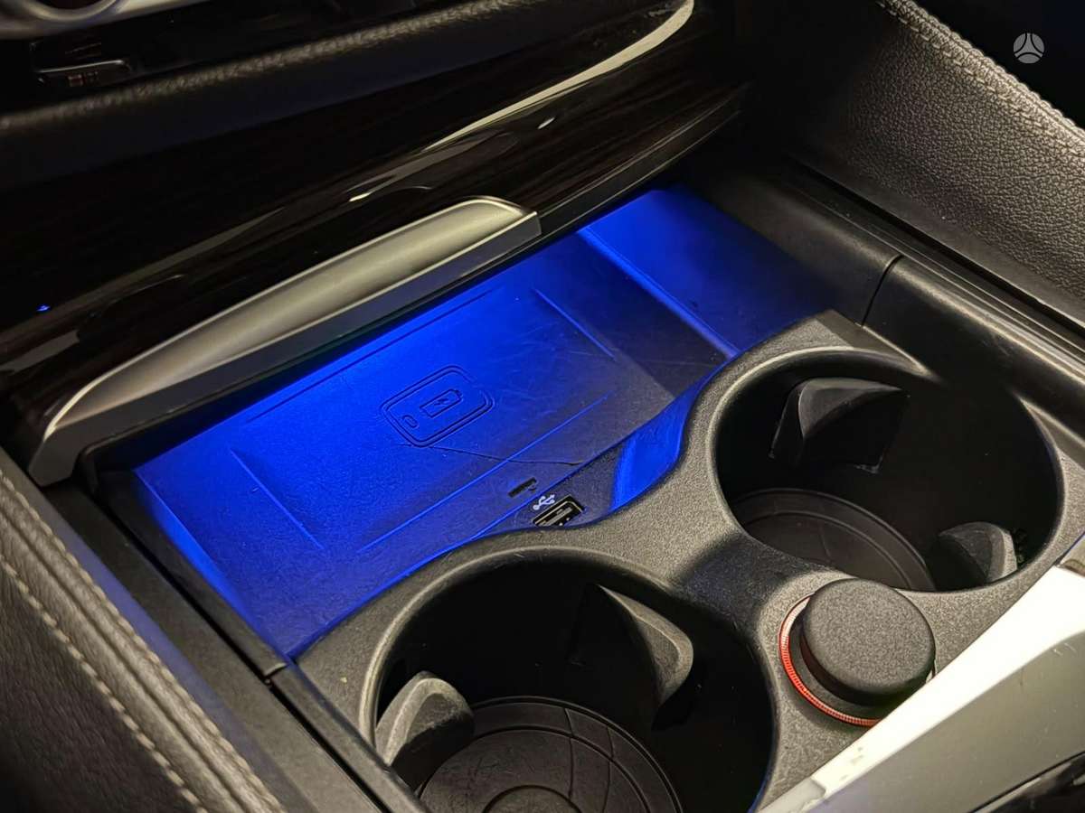 BMW 520, 2.0 l., Седан