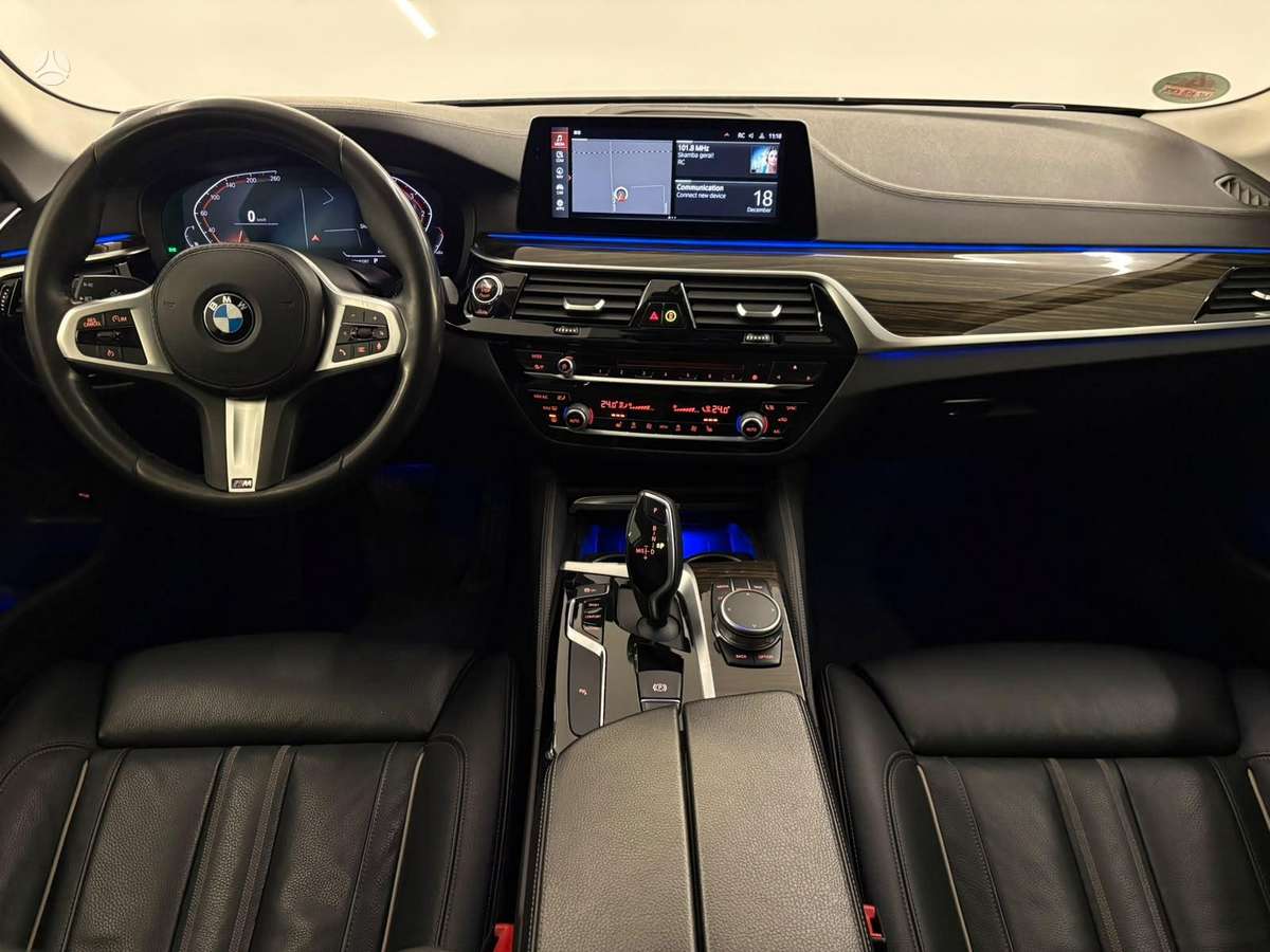 BMW 520, 2.0 l., Седан