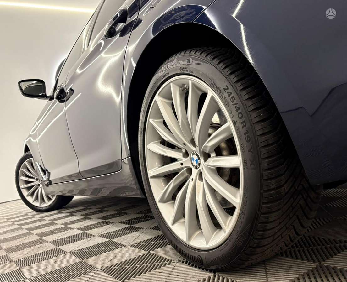 BMW 520, 2.0 l., Седан