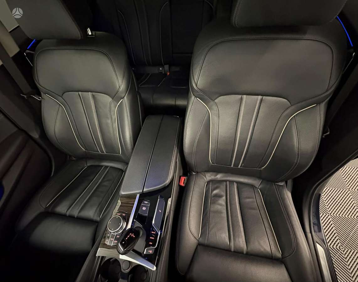 BMW 520, 2.0 l., Седан