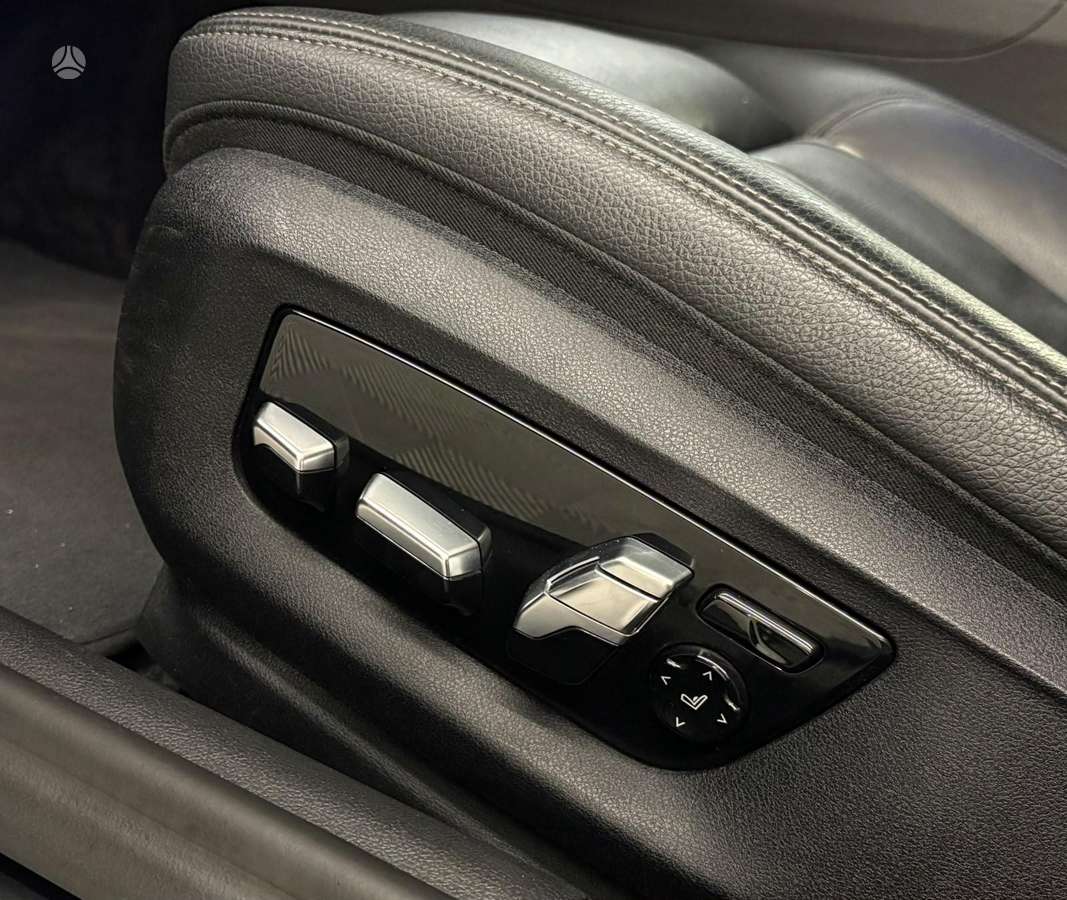 BMW 520, 2.0 l., Седан