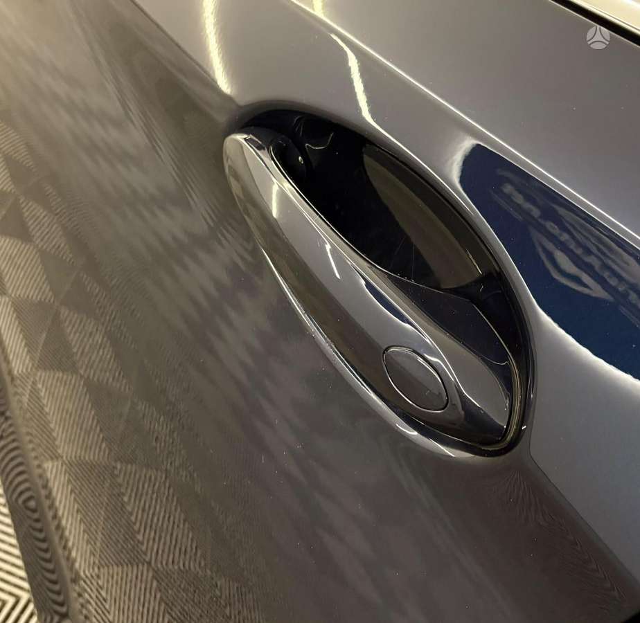 BMW 520, 2.0 l., Седан