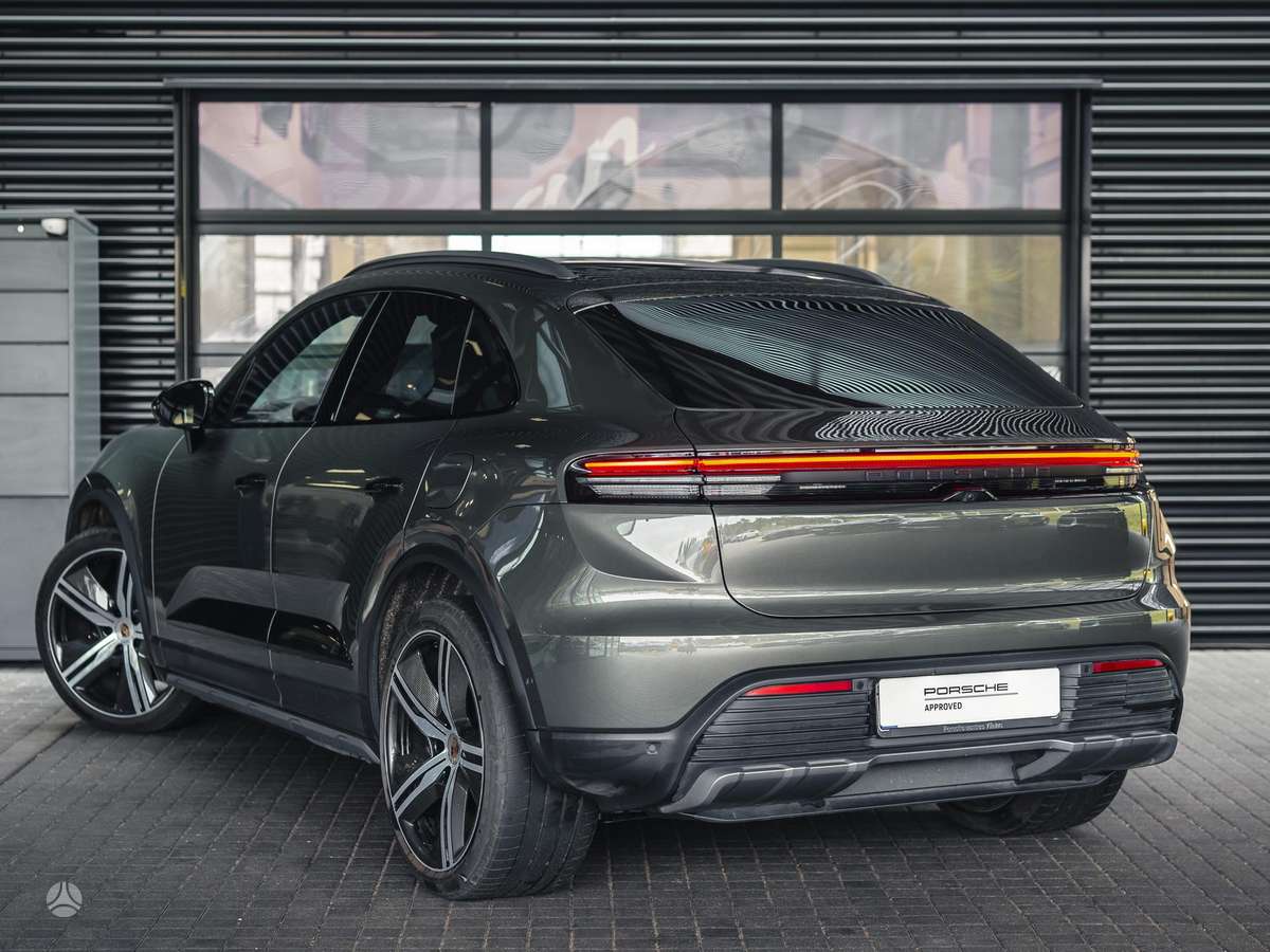 Porsche Macan - 3