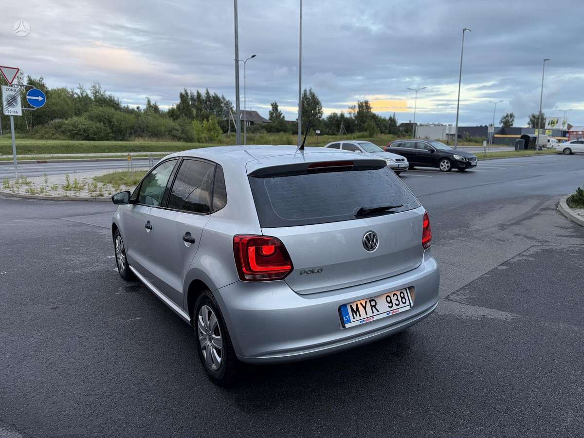 Volkswagen Polo - 5
