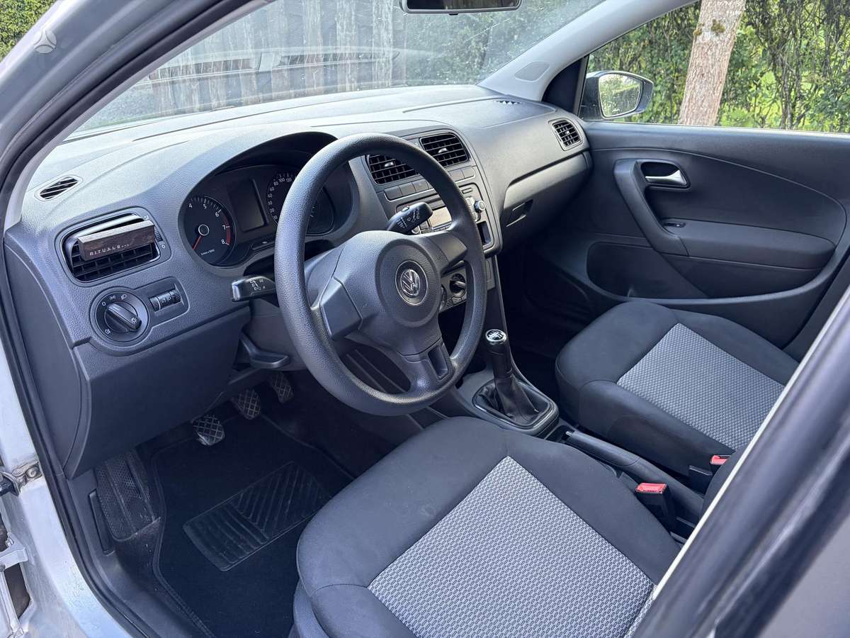 Volkswagen Polo - 9