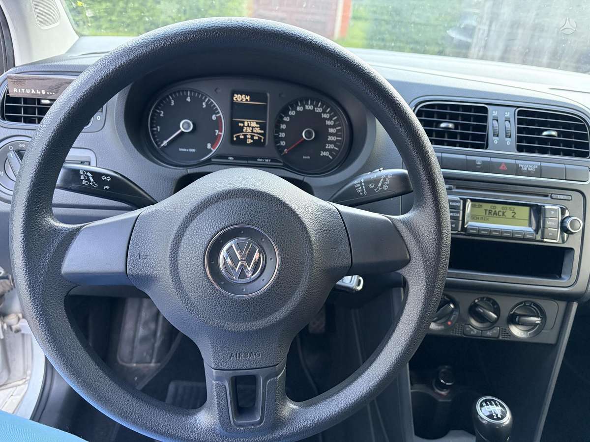 Volkswagen Polo - 12