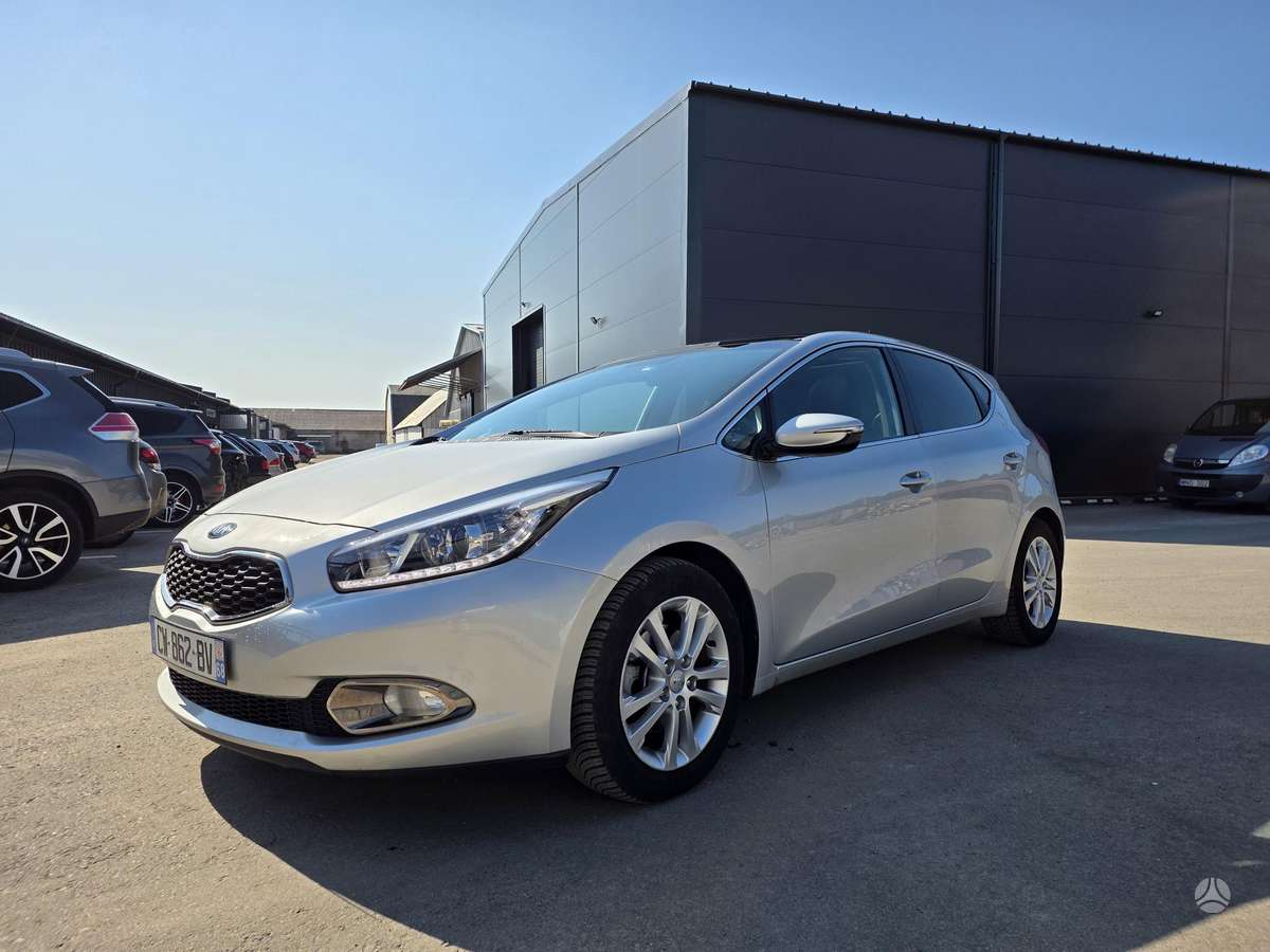 Kia Ceed, 1.6 l., Хэтчбек