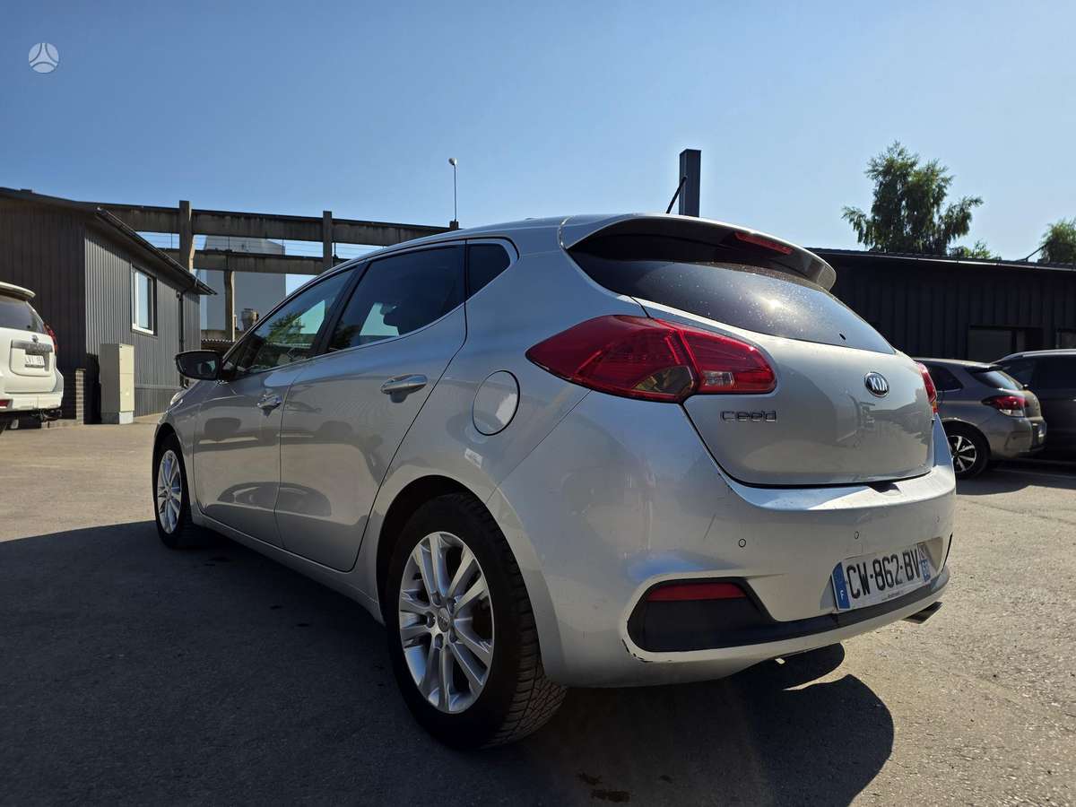 Kia Ceed, 1.6 l., Хэтчбек
