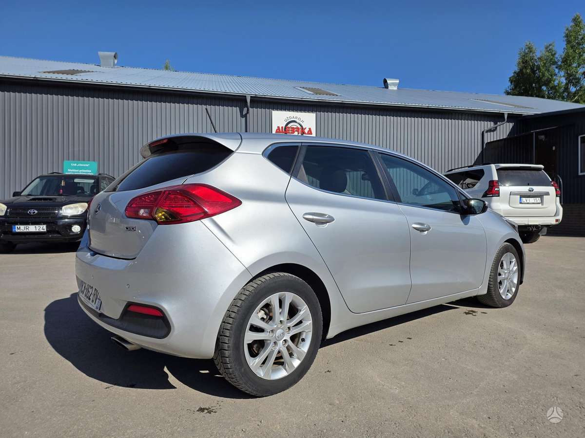 Kia Ceed, 1.6 l., hatchback