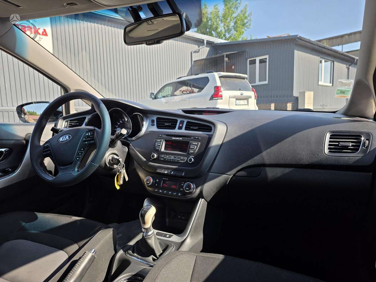 Kia Ceed, 1.6 l., hatchback