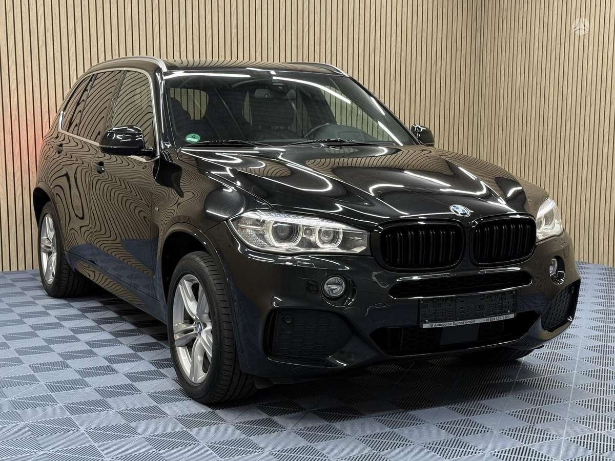 BMW X5, 3.0 l., off-road / crossover