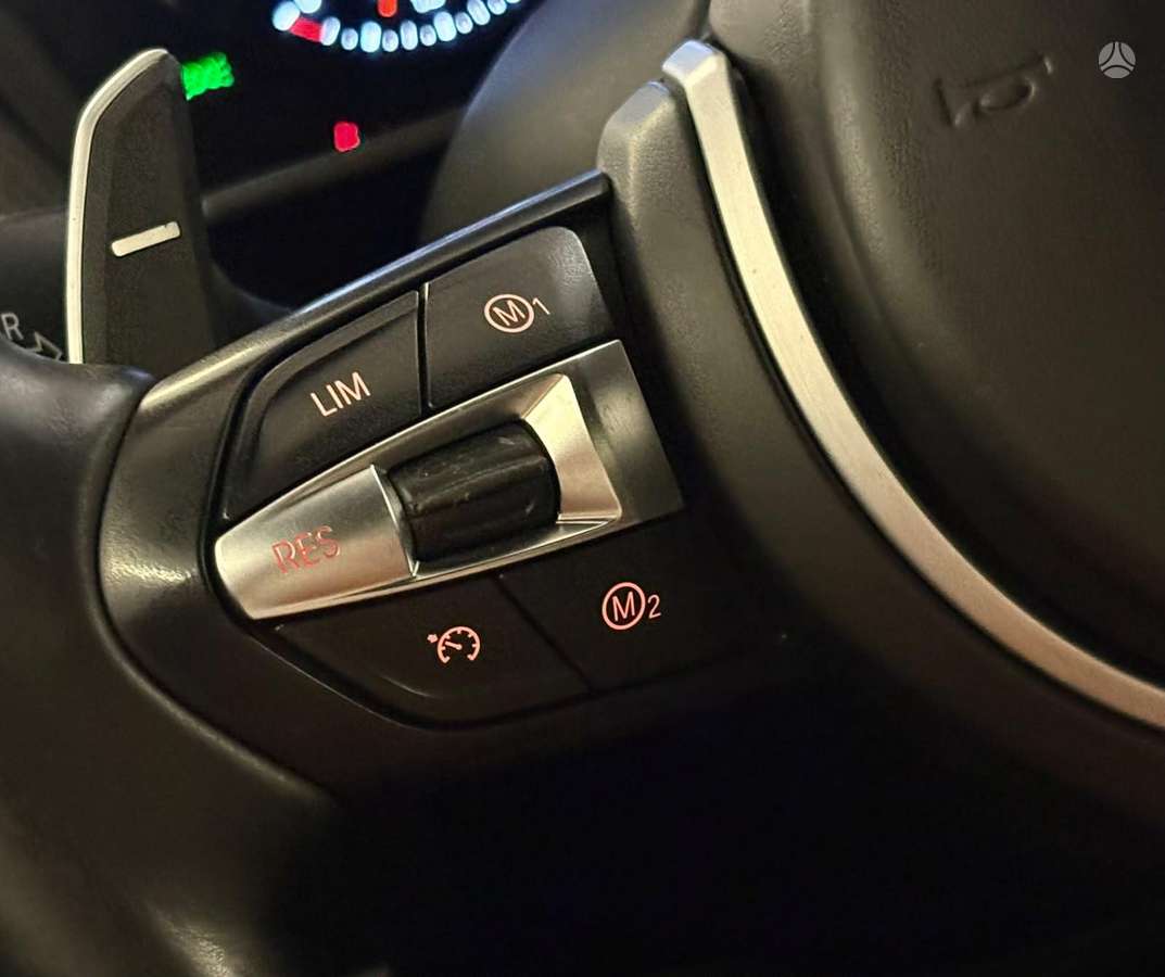 BMW 120, 2.0 l., hatchback