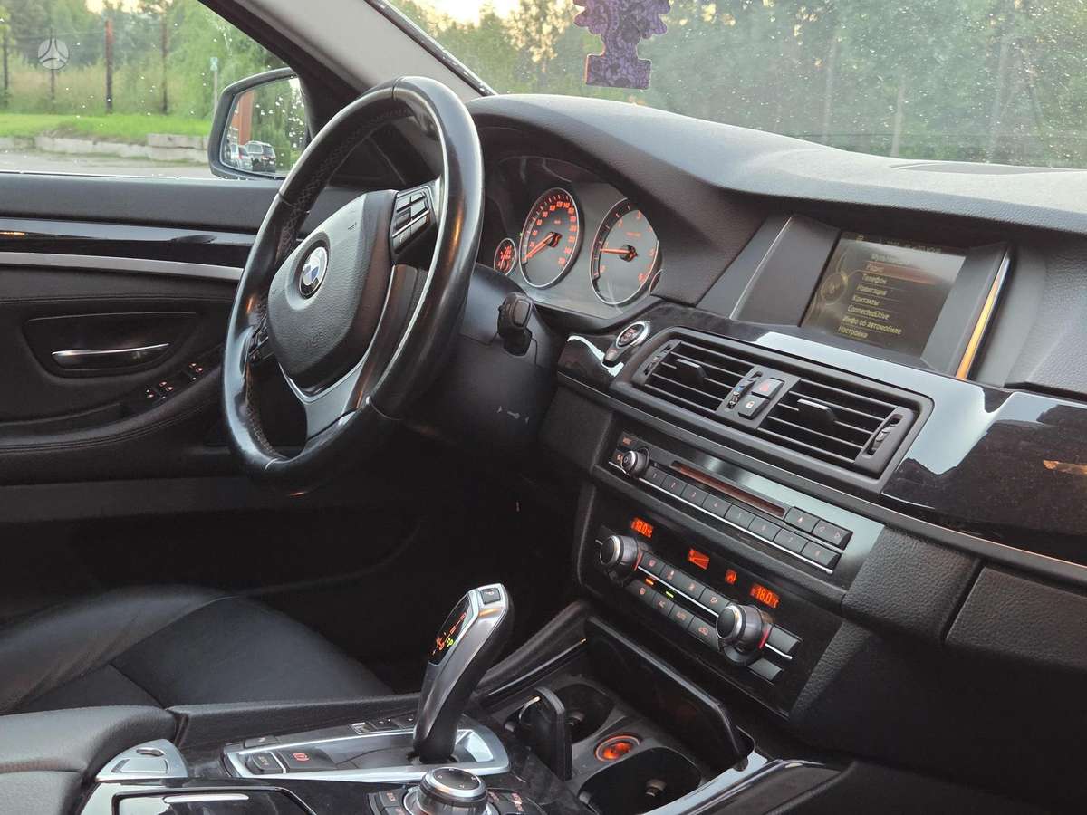 BMW 518, 2.0 l., wagon