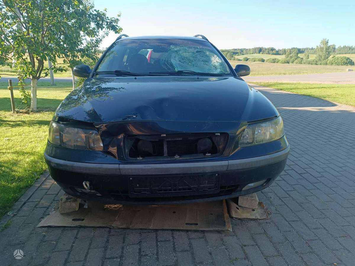 Volvo V70, 2.4 l., Универсал