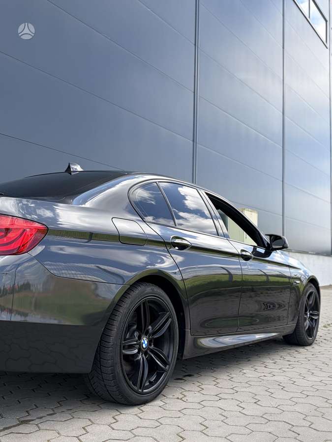 BMW 535, 3.0 l., Седан