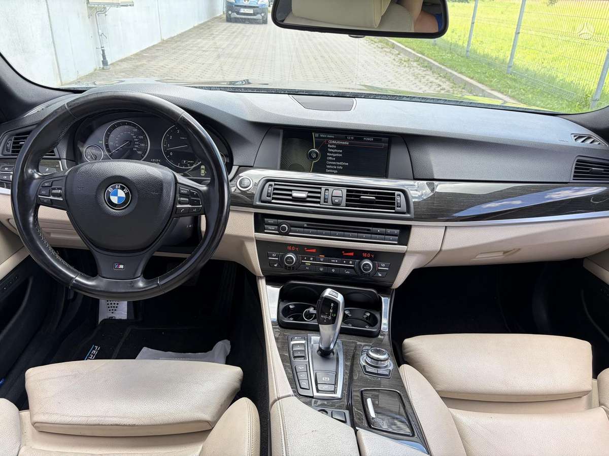 BMW 535, 3.0 l., Седан