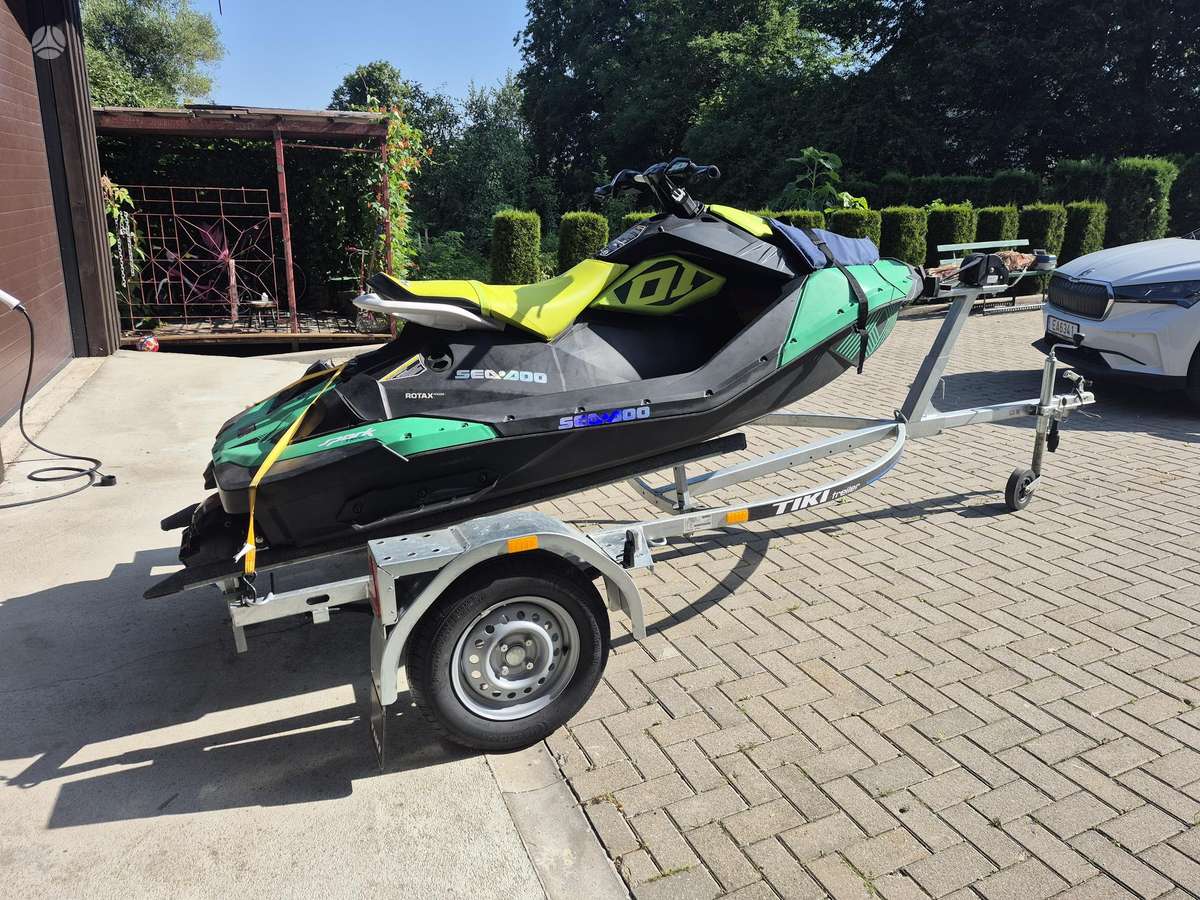 Sea-Doo Spark trixx, jet skis