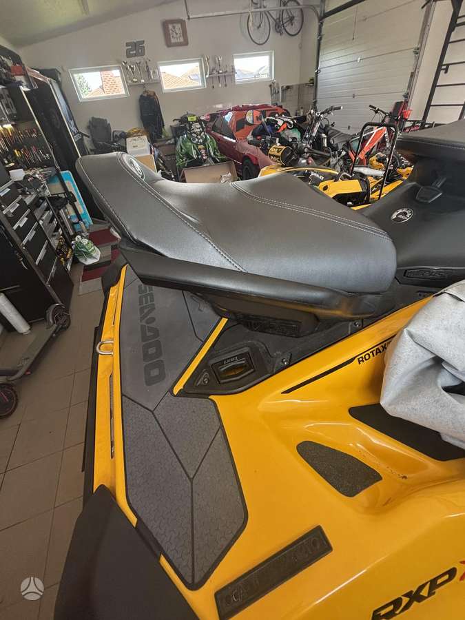 Sea-Doo Rxp, водные мотоциклы