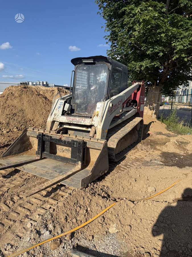 Takeuchi TL-150, mini loaders