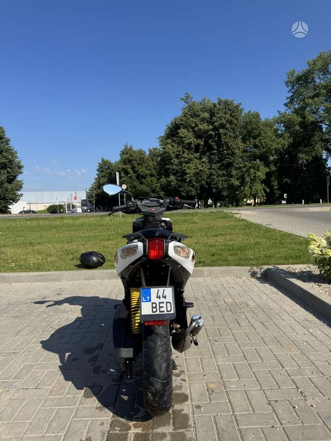 Aprilia SR 49cc, scooters / mopeds