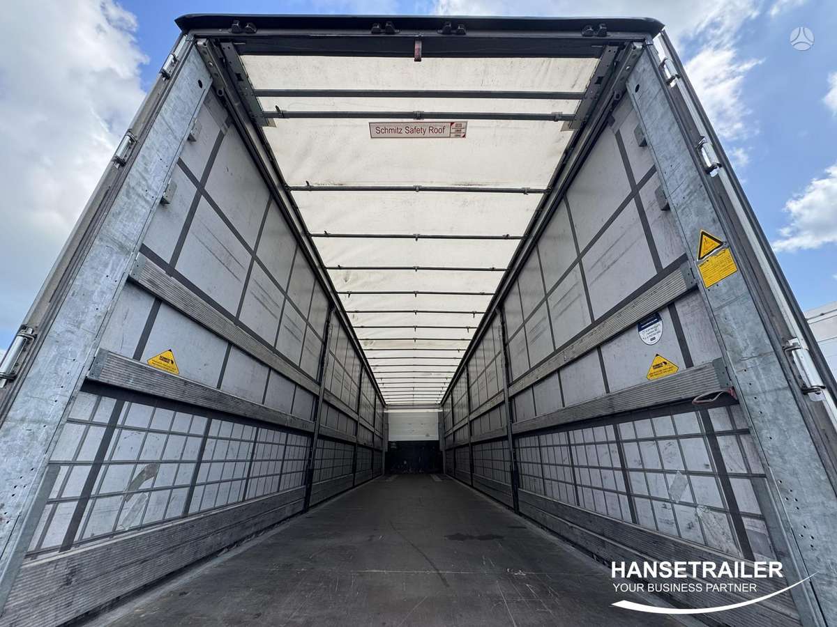 Schmitz SCS 24, užuolaidinės / tentinės