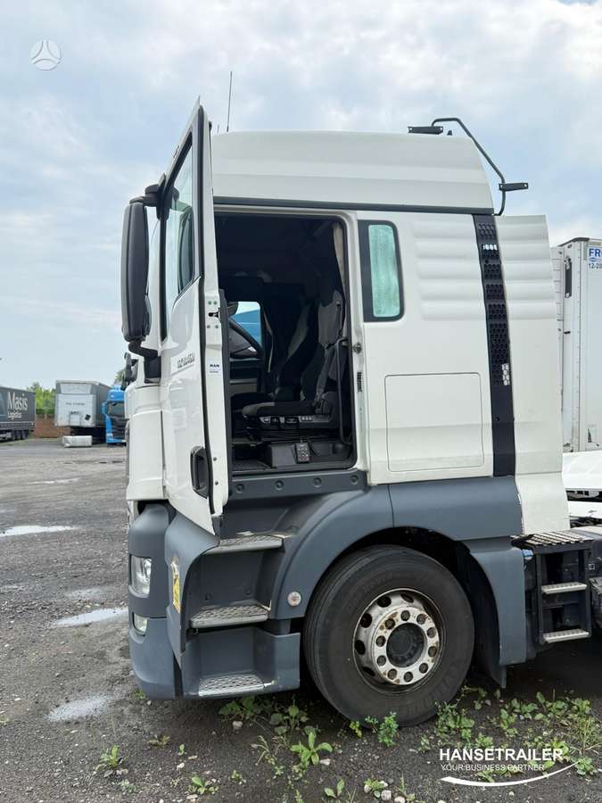 MAN TGX 18.460 Engine problem, double sleeper
