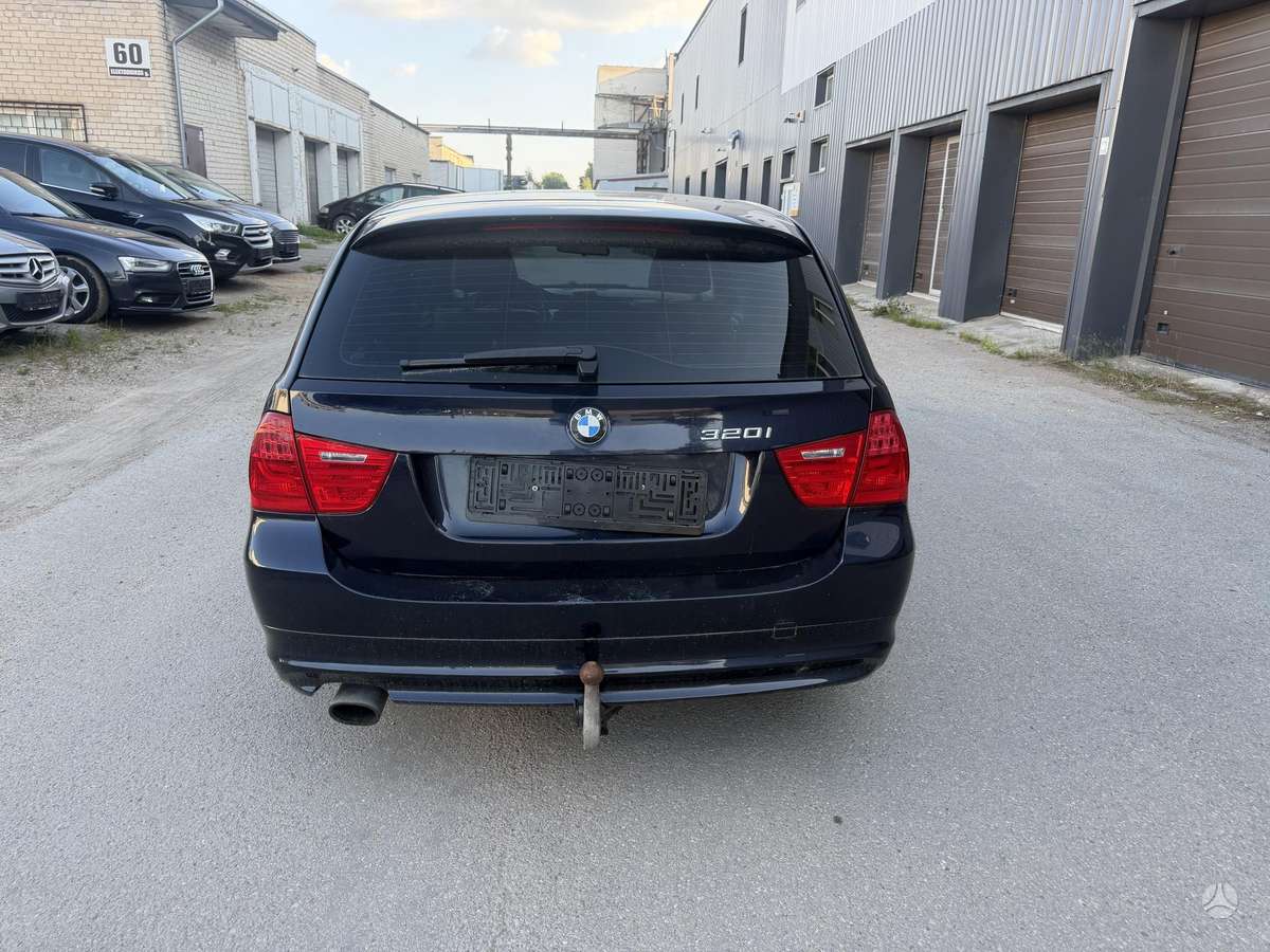 BMW 320, 2.0 l., wagon