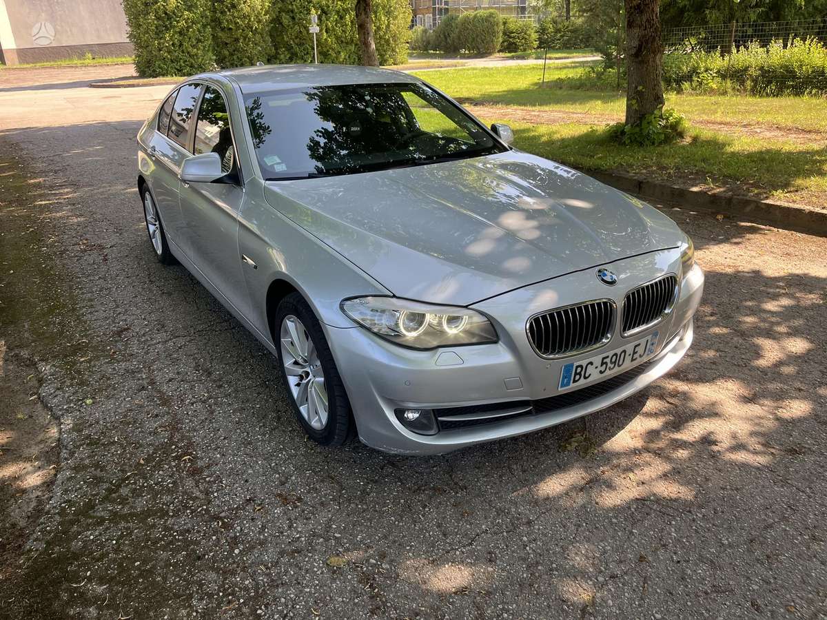BMW 520, 2.0 l., Седан