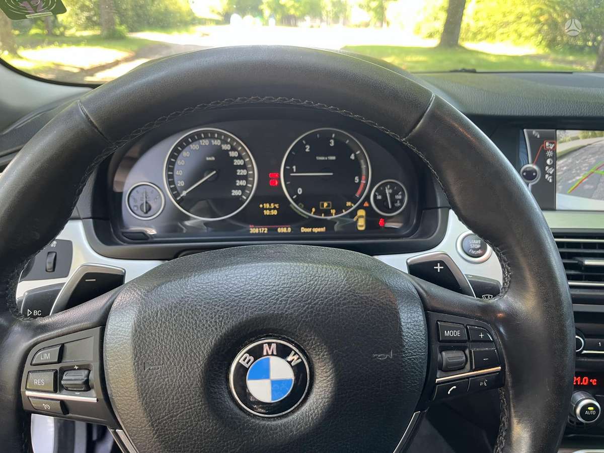 BMW 520, 2.0 l., Седан