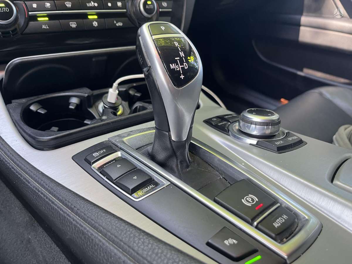 BMW 520, 2.0 l., sedanas
