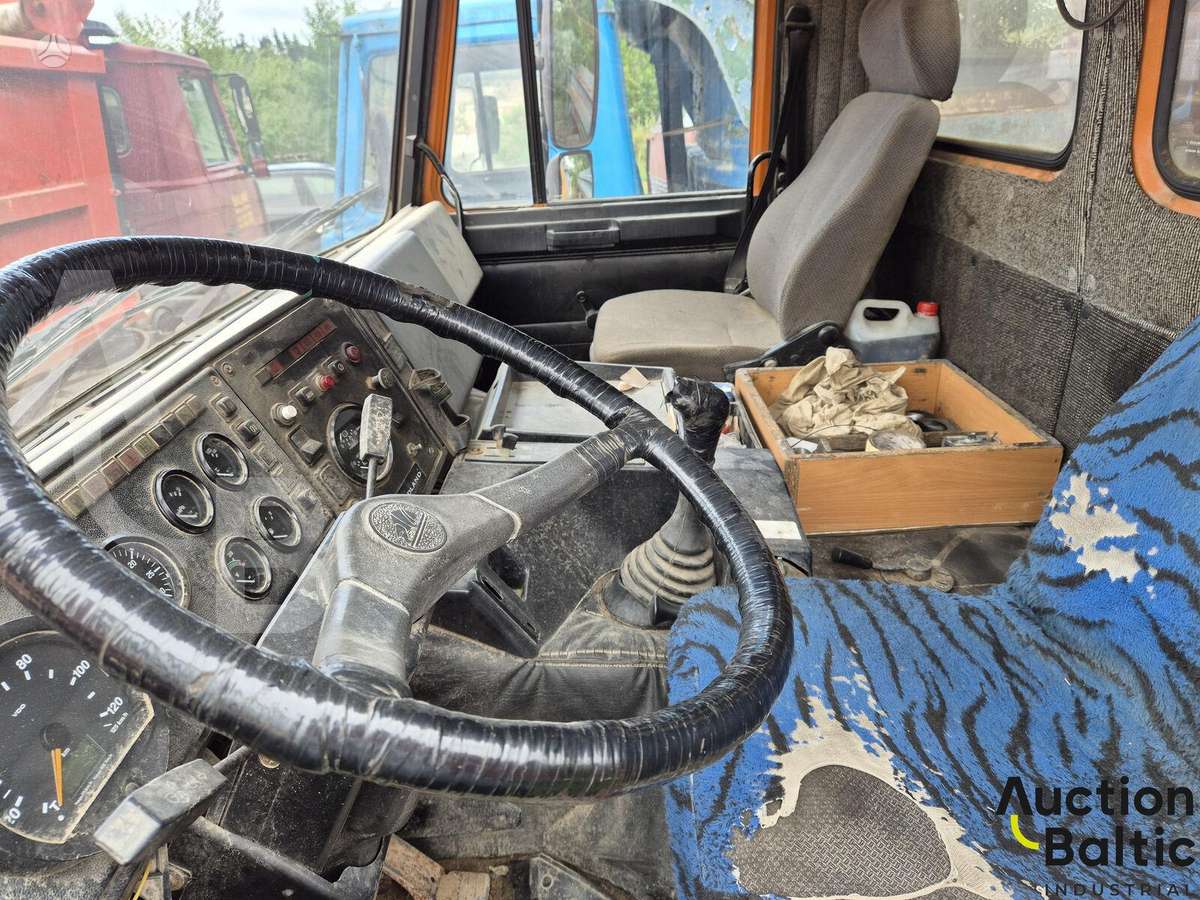 MAZ 555131, dumpers / tippers