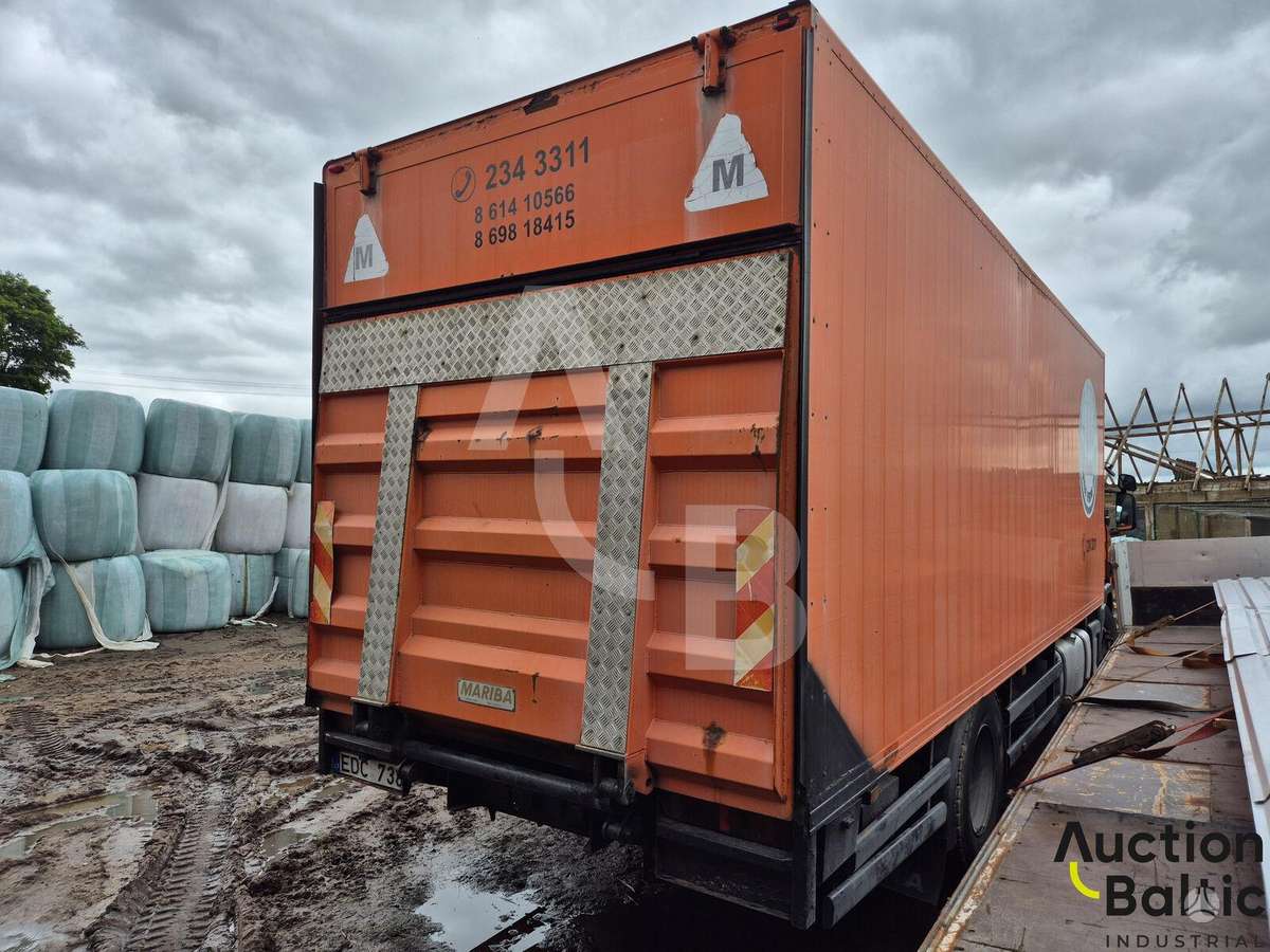 Scania P94D 260, box trucks / box vans
