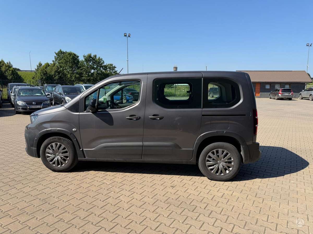Peugeot Rifter - 8