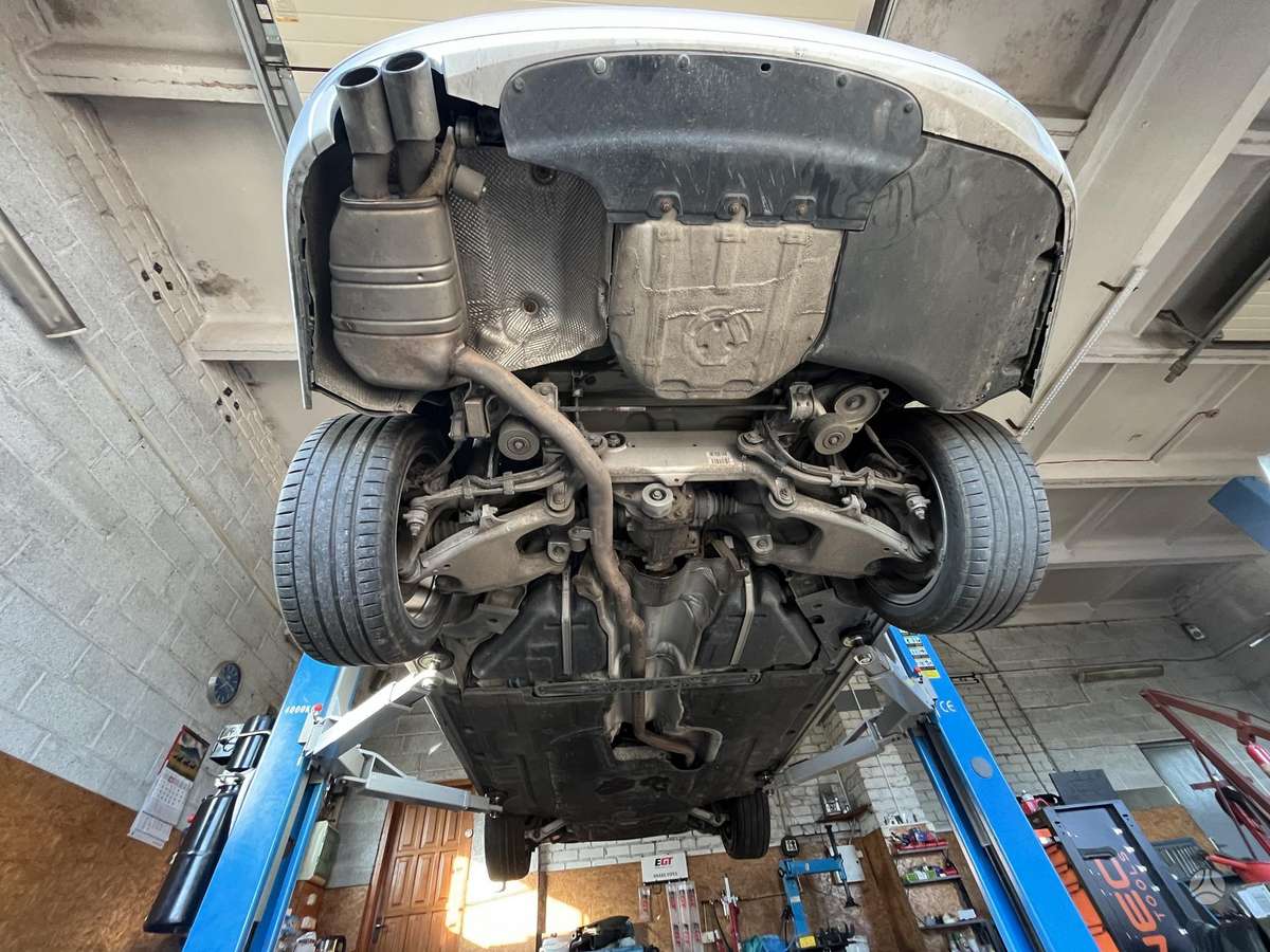 BMW 520, 2.0 l., sedanas