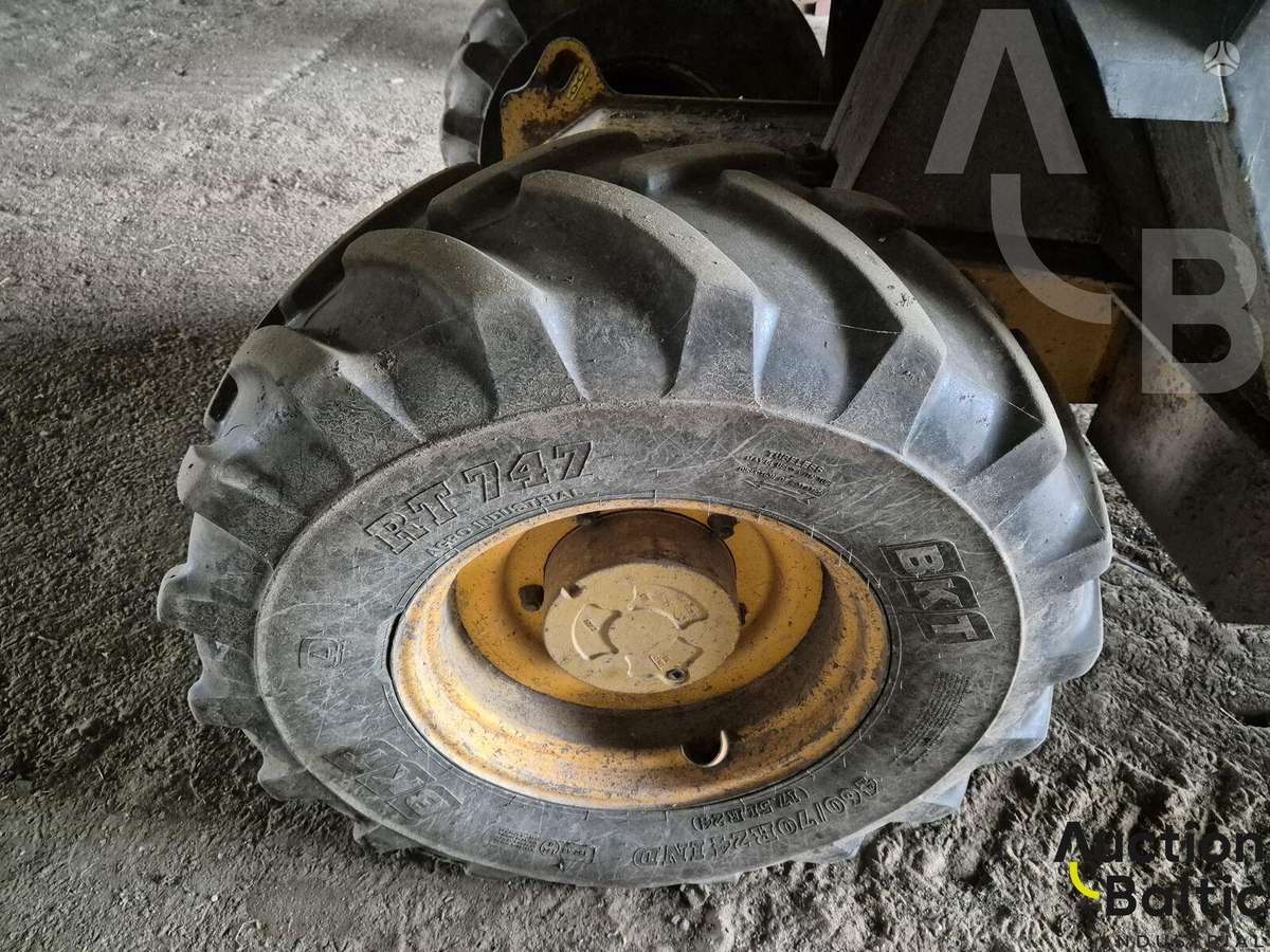JCB 535-67, forklifts