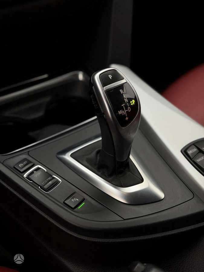 BMW 320, 2.0 l., Седан