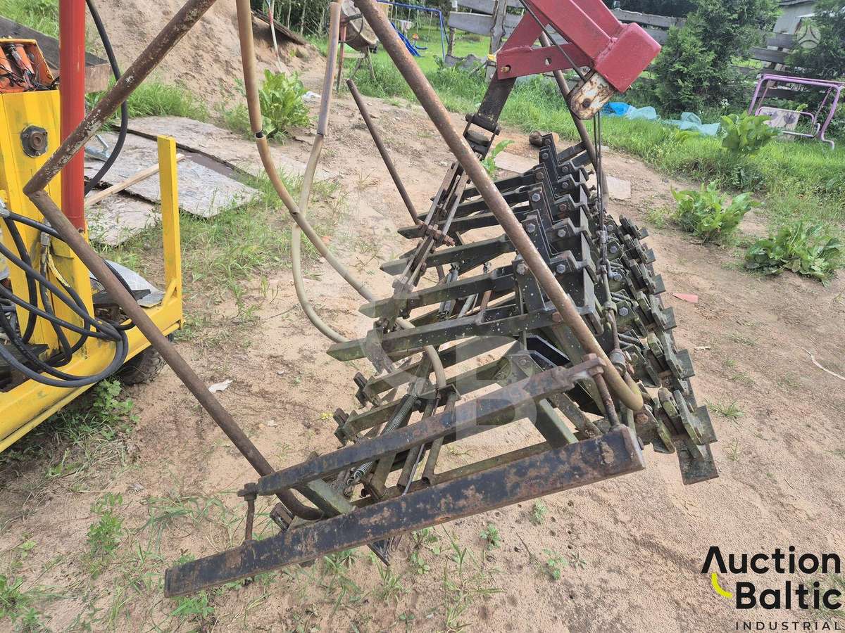 -Kita- 55, paving machinery