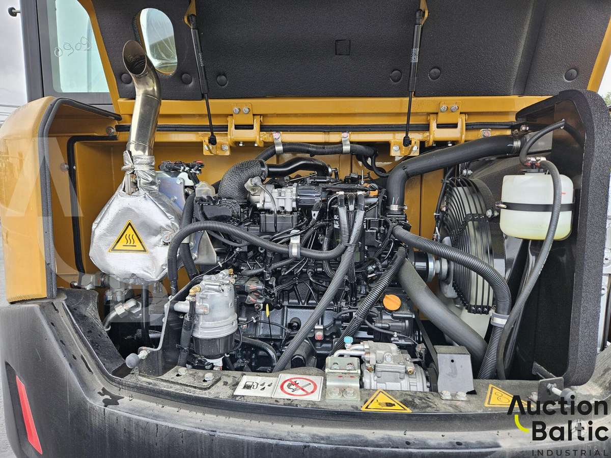 SANY SY80U, excavator