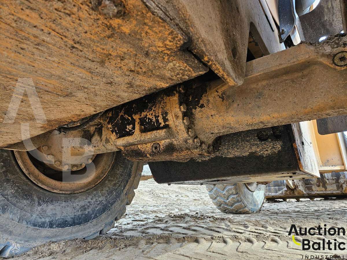 Case 821 F, фронтальные погрузчики