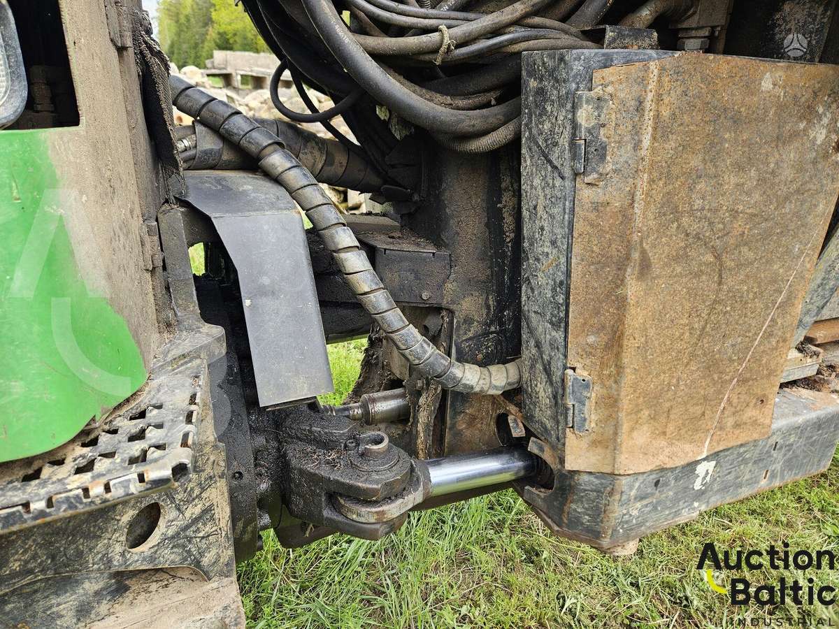John Deere 1010 E, forwarders