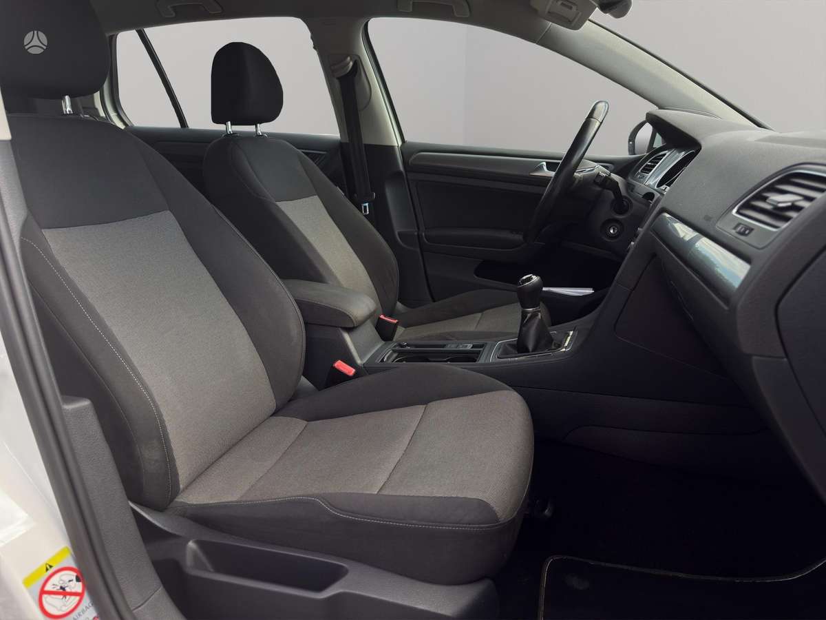 Volkswagen Golf, 1.2 l., hatchback