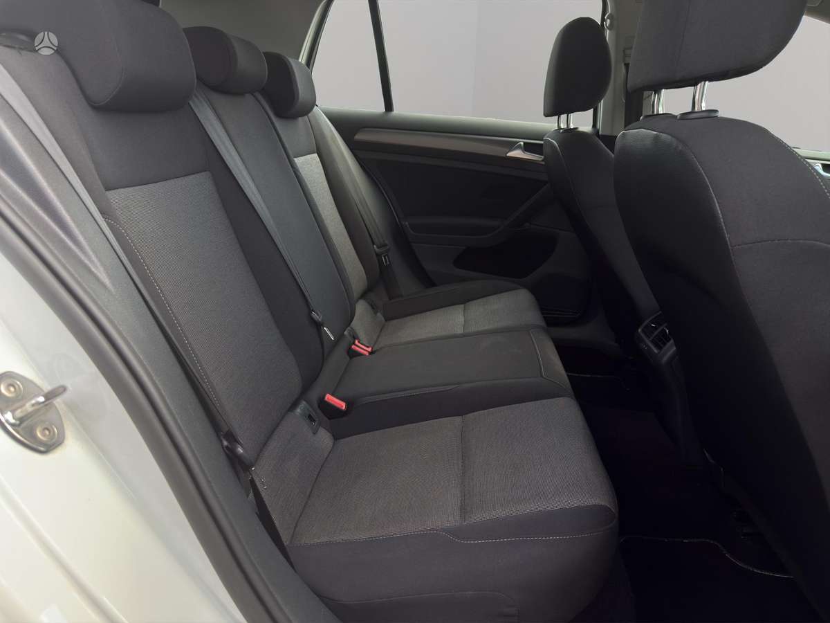 Volkswagen Golf, 1.2 l., hatchback