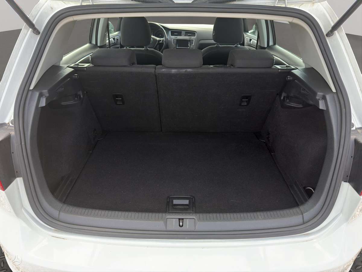 Volkswagen Golf, 1.2 l., hatchback