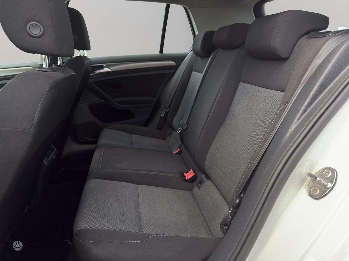 Volkswagen Golf, 1.2 l., hatchback